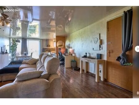 t3 meublé 67 m² avec balcon  parking: quai d’alsace narbonne