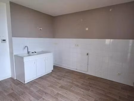 appartement 3 pièces 77 m²