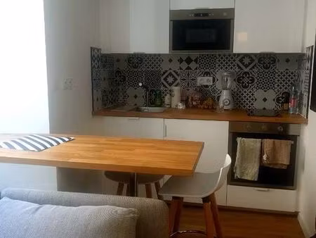 a louer studio 20m2 centre ville vitre
