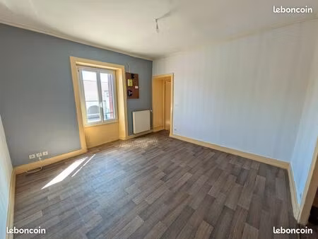 orchamps - appartement 89m² 2chambres - 1er étage avec terrain possible - disponible