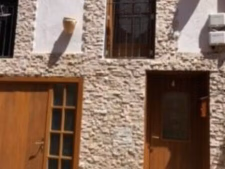 loue maison de village