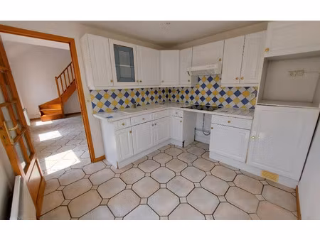 location appartement  50.52 m² t-2 à melun  702 €