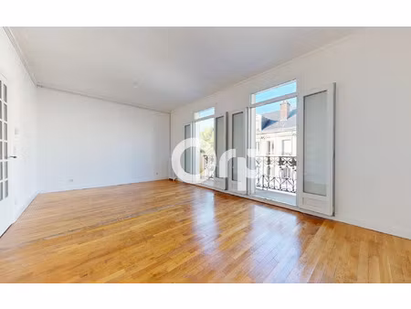 location appartement  m² t-2 à soissons  630 €