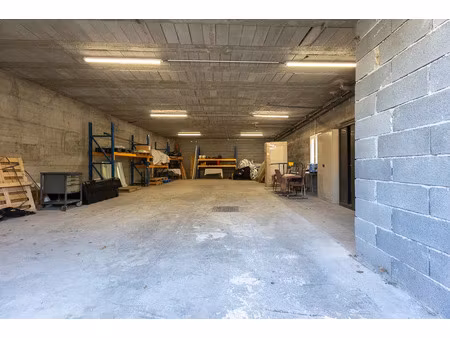 location commerce 120 m² à le rouret (06650)