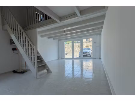 location commerce 50 m² à le rouret (06650)