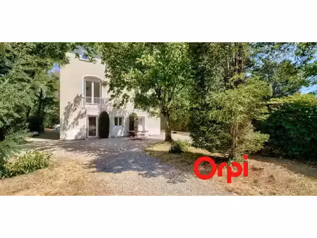maison avec piscine bord-de osaone - fontaines-sur-saône (69)