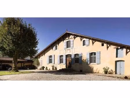 maison avec piscine et terrasse pouillon (40)