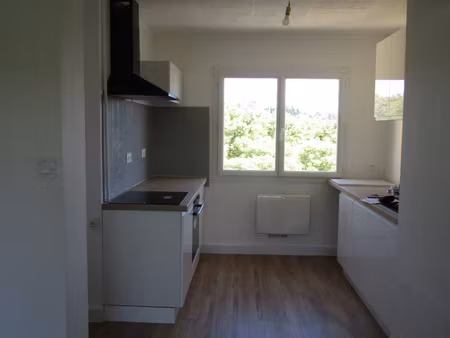 appartement t3 bis entièrement rénové
