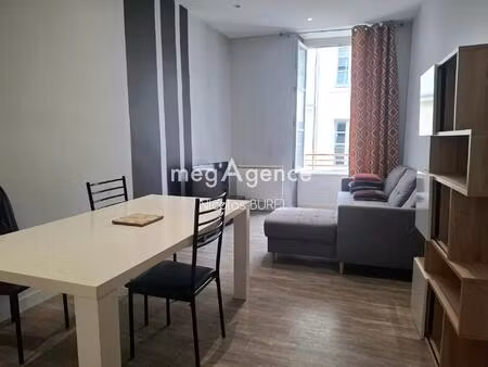 nouveauté !! hyper-centre  appartement 1 chambre avec terrasse.