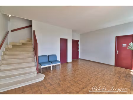 local professionnel à vendre villeneuve sur lot 4 pièce(s) 108m2 78 000€
