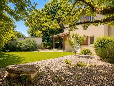 maison avec jardin  terrasse  sous-sol