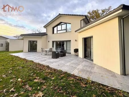 maison récente 168 m² sur 1850 m² de terrain