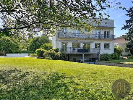 maison d'architecte à montmerle sur les bords de saône