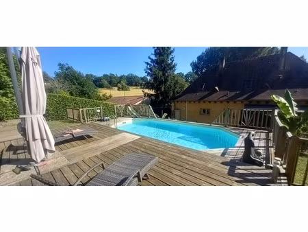 magnifique maison 6 chambres  très grandes terrasses  piscine