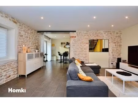 maison/villa t5 de 138 m2 à villefranche-sur-saône 69400