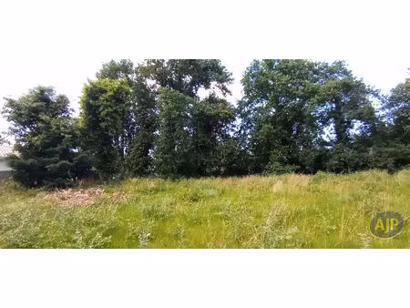 terrain à bâtir de 1216 m2