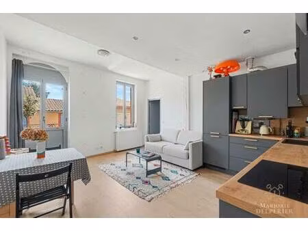 appartement contemporain de 43 m² –1er étage- blagnac - prestations raffinées au calme