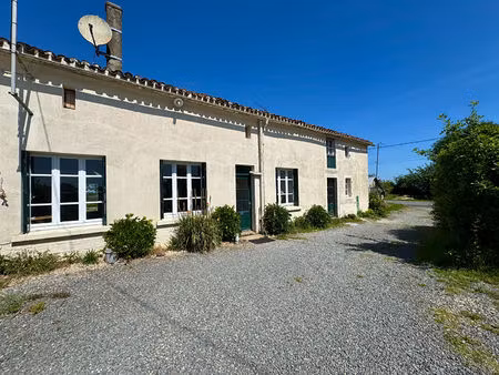 maison familiale 4 chambres avec grand terrain ? saint-marsault  aux portes de la vendée
