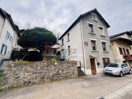maison familiale avec jardin privatif et garage