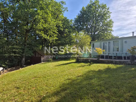 le rouget pers  à vendre terrain viabilisé de1450 m2  au bord de l'eau.