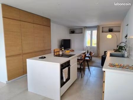 t3 87m² – 2 sdb & garage – rénovation profonde 2024 – étage – royan