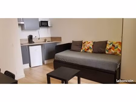 studio meublé tbe 1min métro d gare de vaise