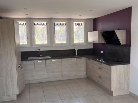 location 64 m² f4 montereau