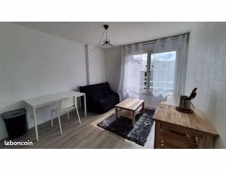 studio meublé