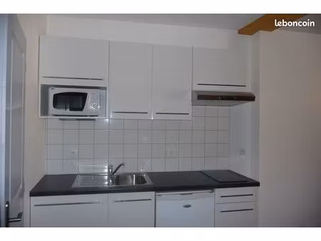 studio ugine chef lieu