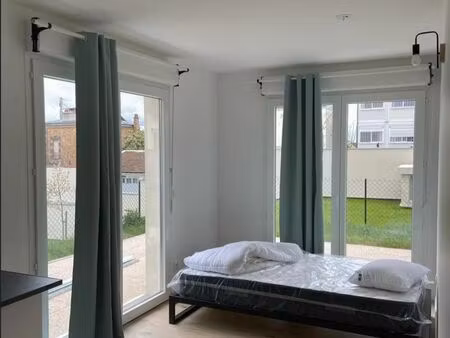 appartement 1 pièce 13 m²