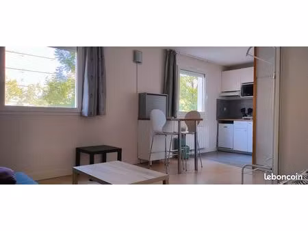 studio 24 m2 meublé avec place parking secteur cézeaux chu
