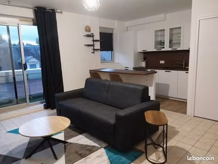 studio meublé avec extérieur