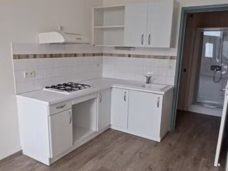 appartement 2 pieces avec place parking