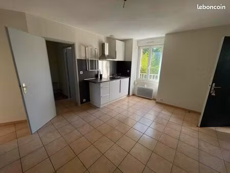 appartement 3 pièces 42 m²