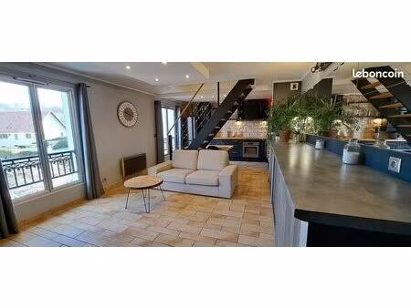 appartement duplex f2 + bureau 51m² (65m² au sol) vieux village parking privatif