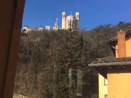 t3 vieux lyon centre 69005 vue basilique fourvière refait 2024