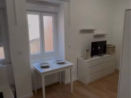 studio 17 m2 - lyon saxe gambetta