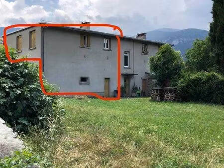 logement f4 avec terrain / garage ouvert et buanderie