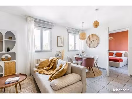 t2 appartement meublé – à deux pas de steel