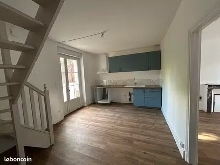 charmante maison de ville t3 entièrement rénovée