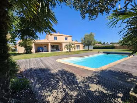 vente maison piscine à la chapelle-thémer (85210) : à vendre piscine / 158m² la chapelle-t