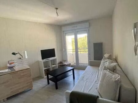 location appartement t1 à nantes pont du cens - petit port (44000) : à louer t1 / 18m² nan