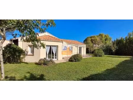 location maison à saint-mars-de-coutais (44680) : à louer / 115m² saint-mars-de-coutais