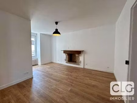 location appartement 2 pièces à concarneau (29900) : à louer 2 pièces / 49m² concarneau