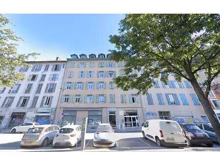 immeuble à grenoble en bord d'isère (9 lots)