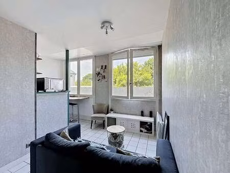 vente appartement chambre à nantes chantenay - sainte-anne (44000) : à vendre chambre / 28