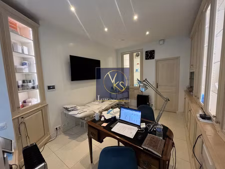 location locaux professionnels 0 pièces 105 m² à paris 18ème (75018)  nan €