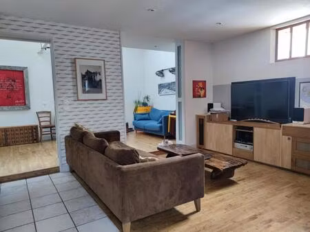 bordeaux saint augustin  maison familiale  3 chres  jardin  parking