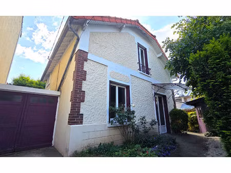 houilles 3'rer**splendide maison ancienne rénovée à 3 min à pied de la gare de houilles  c
