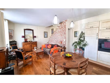 maison houilles poste 8'rer 2/3 chambres